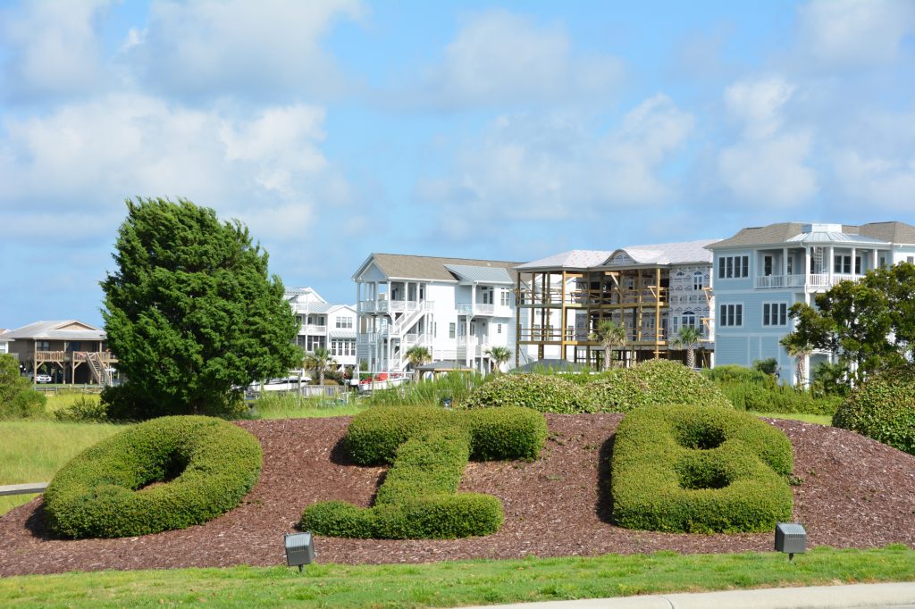 Ocean Isle Beach Hedges | Suzanne Polino REALTOR